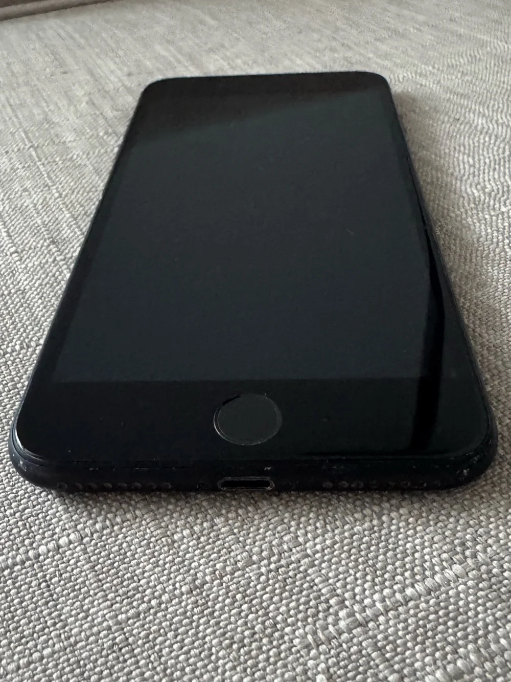 Apple iPhone 7 plus 32GB - Black - Unlocked Smartphone